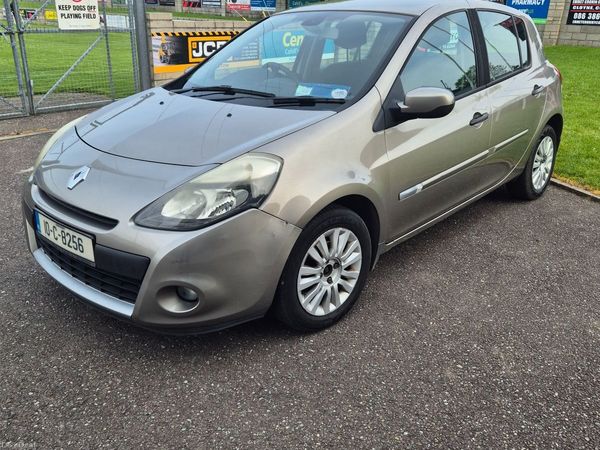 Renault Clio Hatchback, Ethanol Petrol, 2010, Gold