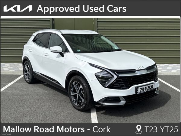 Kia Sportage MPV, Diesel, 2023, White