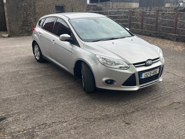 Ford Focus Hatchback, Diesel, 2013, Silver