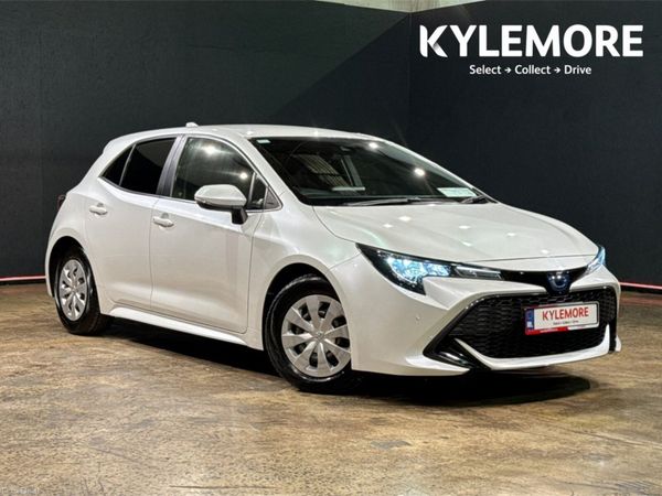 Toyota Corolla Hatchback, Petrol Hybrid, 2021, White