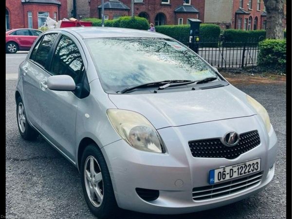 Toyota Vitz Hatchback, Petrol, 2006, Silver