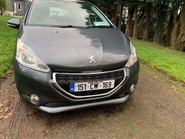 Peugeot 208 Hatchback, Diesel, 2015, Grey