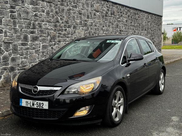 Opel Astra Hatchback, Diesel, 2011, Black