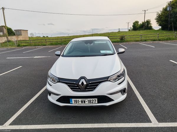 Renault Megane Hatchback, Petrol, 2019, White