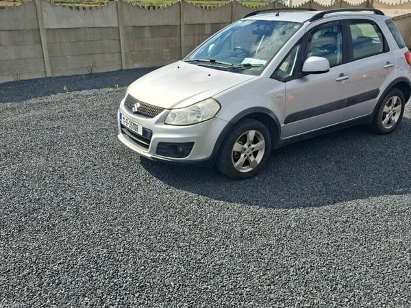 Suzuki SX4 SUV, Petrol, 2011, Silver