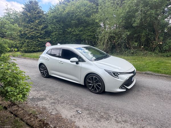 Toyota Corolla Hatchback, Petrol Hybrid, 2021, White