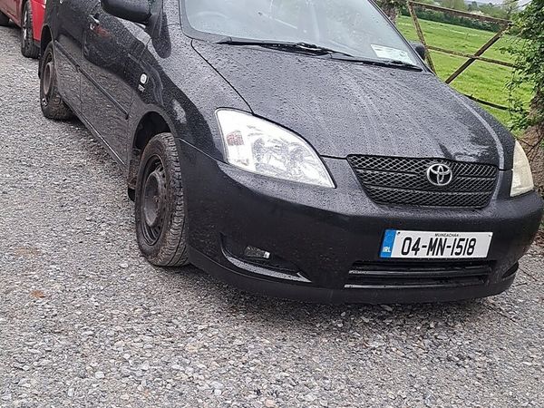 Toyota Corolla Hatchback, Petrol, 2004, Black