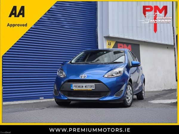 Toyota Aqua Hatchback, Petrol Hybrid, 2017, Blue
