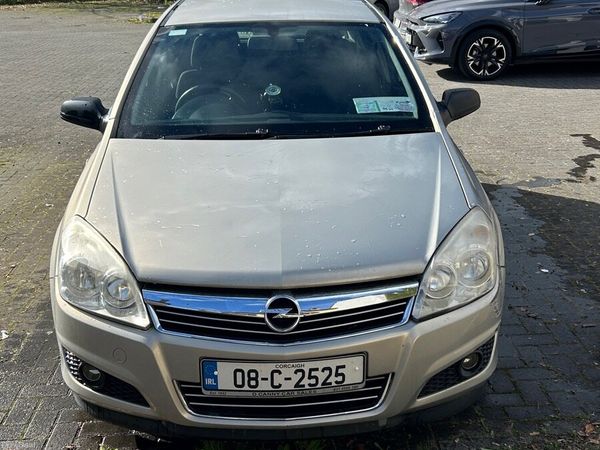 Opel Astra Hatchback, Petrol, 2008, Yellow