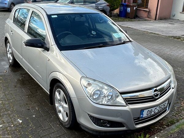 Opel Astra Hatchback, Petrol, 2008, Yellow