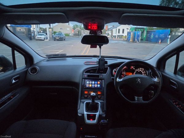 Peugeot 5008 MPV, Diesel, 2017, Grey
