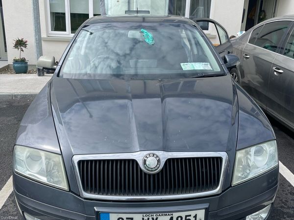 Skoda Octavia Hatchback, Petrol, 2007, Grey