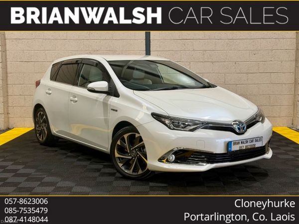 Toyota Auris Hatchback, Petrol Hybrid, 2017, White