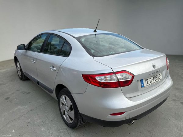 Renault Fluence Saloon, Diesel, 2012, Silver