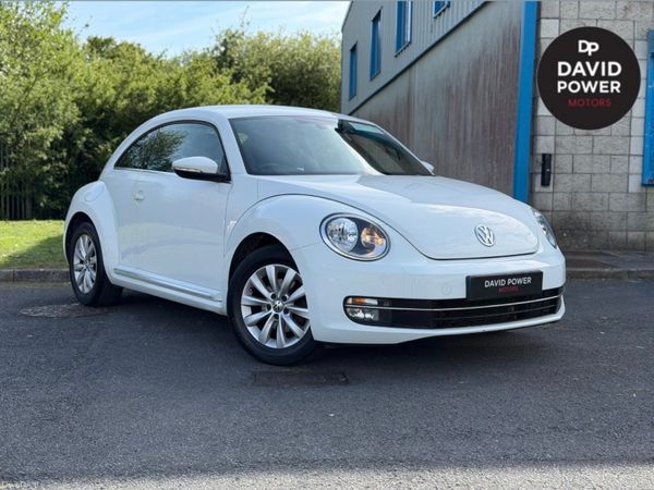 Volkswagen Beetle Hatchback, Petrol, 2015, White