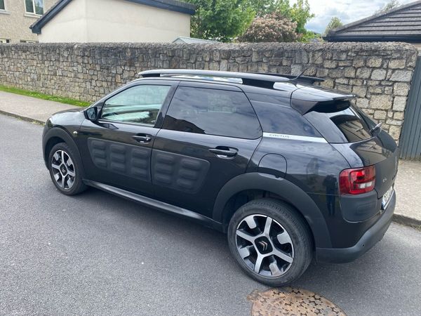 Citroen C4 Cactus Hatchback, Petrol, 2016, Black