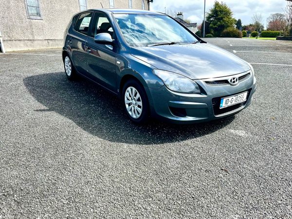 Hyundai i30 Hatchback, Diesel, 2010, Grey