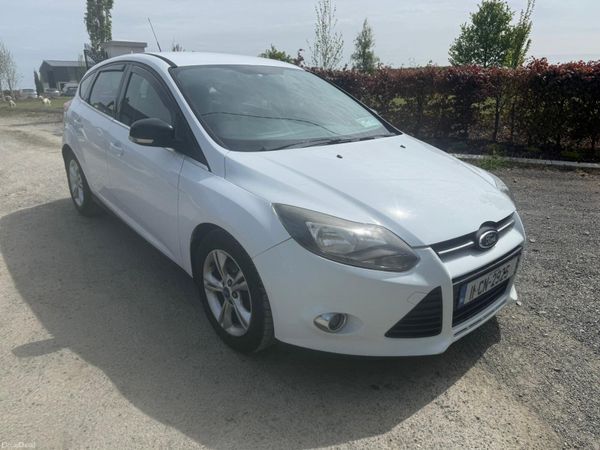 Ford Focus Hatchback, Diesel, 2011, White