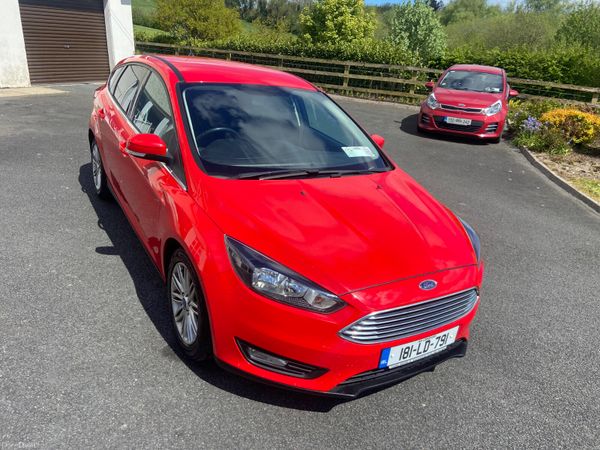 Ford Focus Hatchback, Petrol, 2018, Red