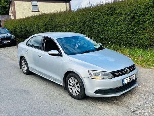 Volkswagen Jetta Saloon, Diesel, 2013, Silver