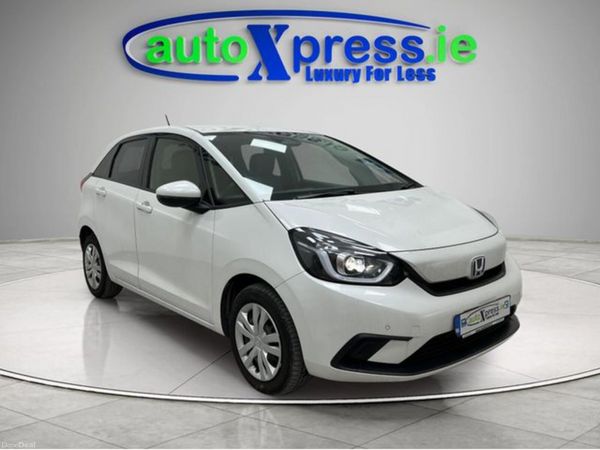Honda Fit Hatchback, Petrol Hybrid, 2022, White