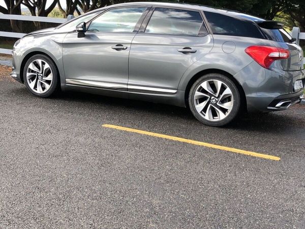 Citroen DS 5 Hatchback, Diesel, 2012, Grey