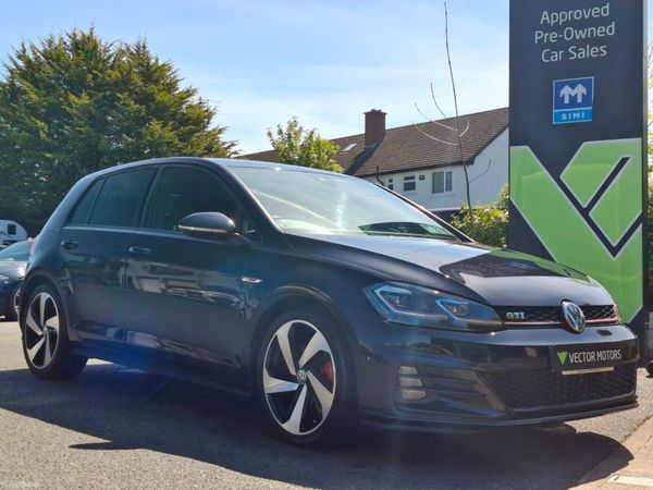 Volkswagen Golf Hatchback, Petrol, 2018, Black