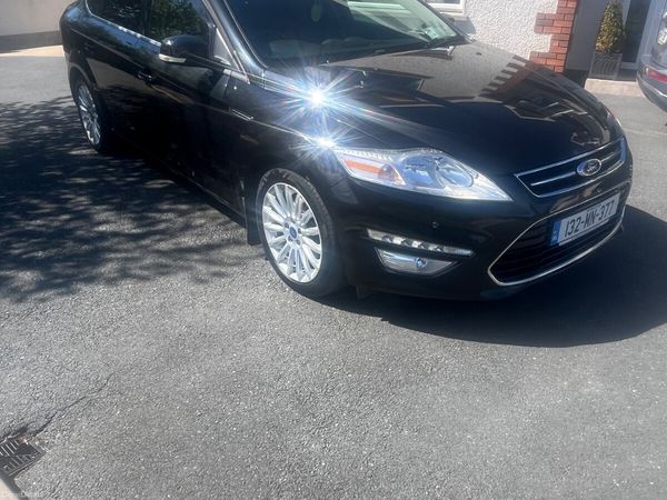 Ford Mondeo Hatchback, Diesel, 2013, Black
