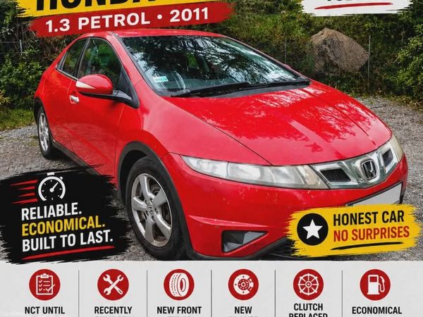 Honda Civic Hatchback, Petrol, 2011, Red