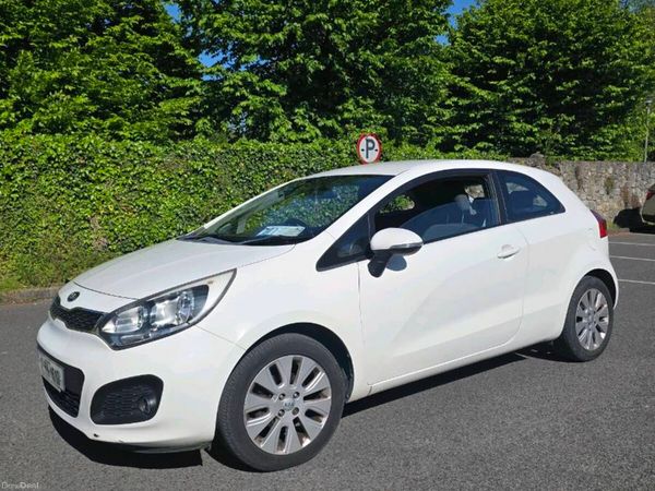 Kia Rio Hatchback, Diesel, 2012, White
