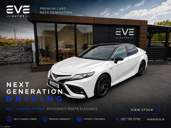 Toyota Camry Saloon, Petrol Hybrid, 2023, White
