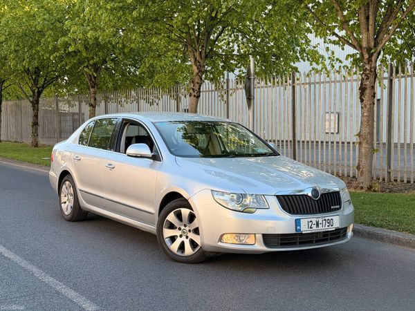 Skoda Superb Hatchback, Diesel, 2012, Silver