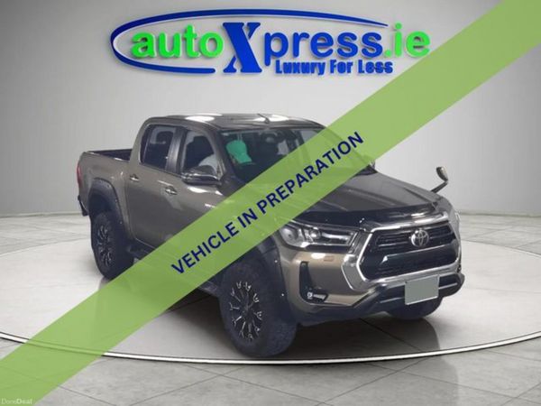 Toyota Hilux Pick Up, Diesel, 2023, Green