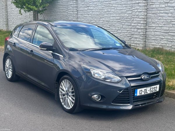 Ford Focus Hatchback, Diesel, 2012, Grey