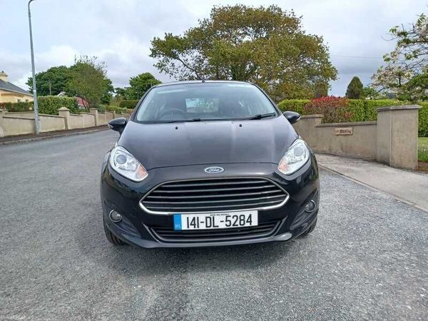 Ford Fiesta Hatchback, Petrol, 2014, Black