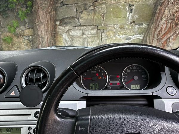 Ford Fiesta Hatchback, Petrol, 2004, Silver