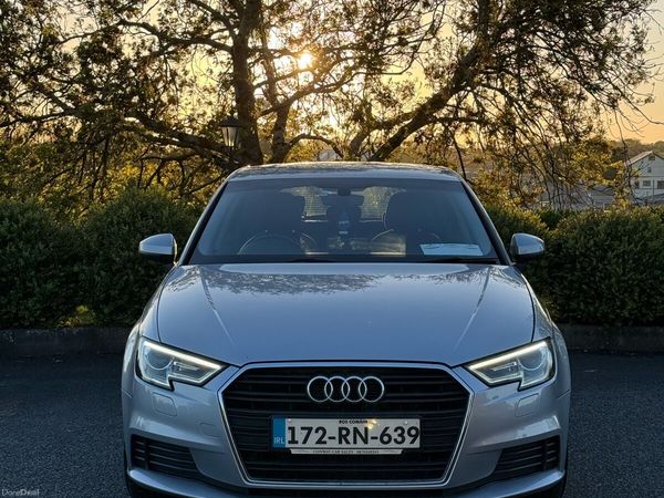 Volkswagen Passat Saloon, Diesel, 2017, White