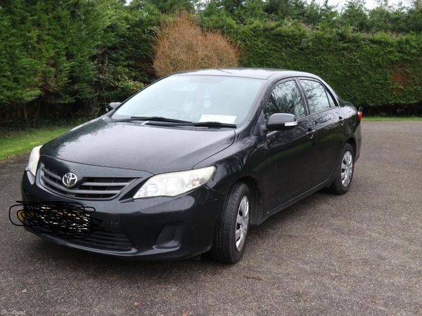 Toyota Corolla Saloon, Diesel, 2011, Black