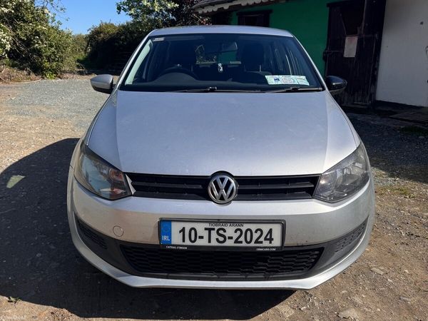 Volkswagen Polo Hatchback, Petrol, 2010, Silver