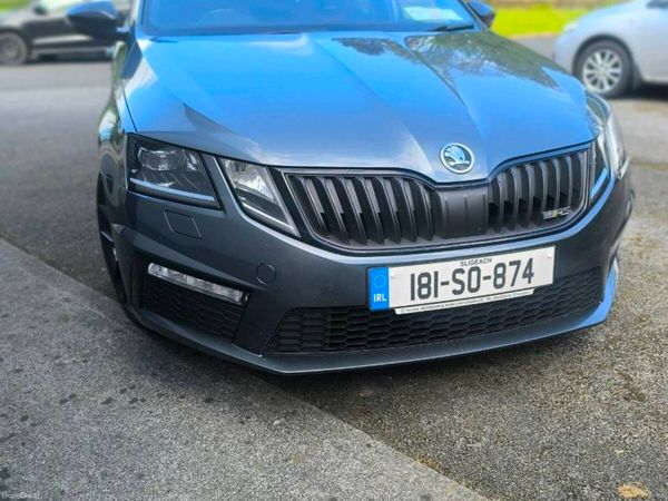 Skoda Octavia Saloon, Diesel, 2018, Grey