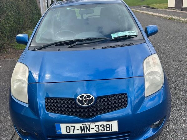 Toyota Yaris Hatchback, Petrol, 2007, Blue
