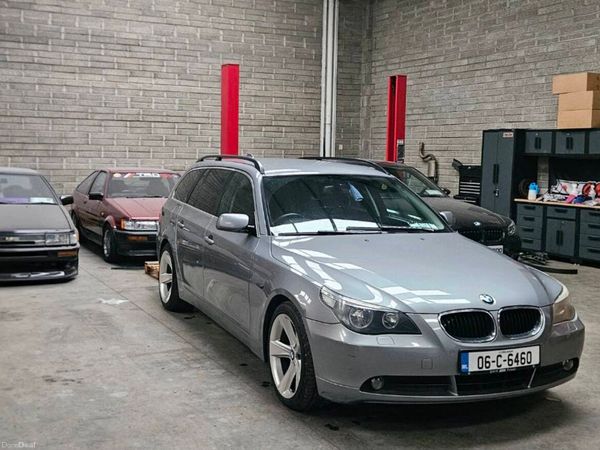 BMW 5-Series Estate, Petrol, 2006, Grey