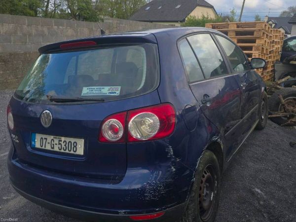 Volkswagen Golf Hatchback, Petrol, 2007, Blue