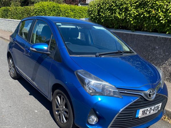 Toyota Yaris Hatchback, Petrol, 2016, Blue