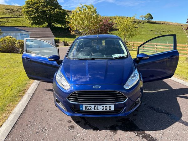 Ford Fiesta Hatchback, Petrol, 2016, Blue