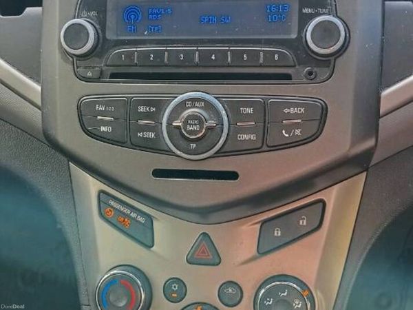 Chevrolet Aveo Hatchback, Petrol, 2012, Black
