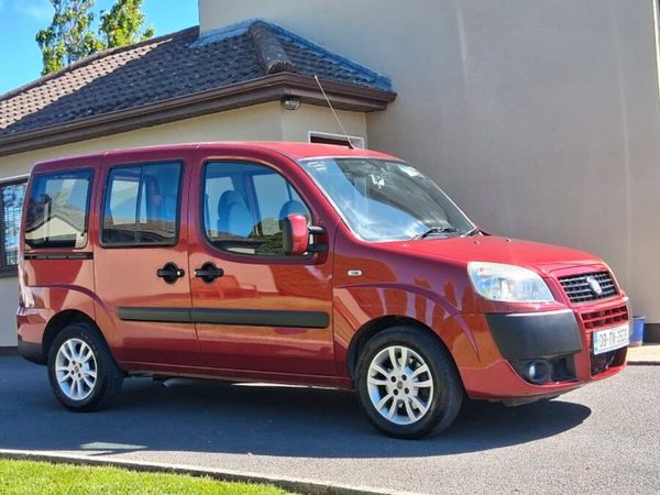 Fiat Doblo MPV, Petrol, 2008, Red