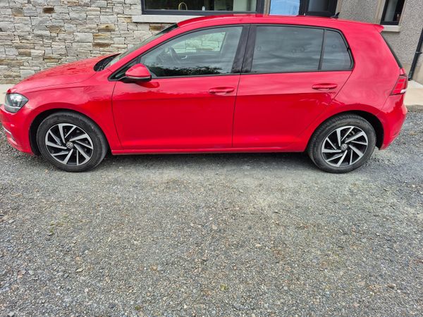 Volkswagen Golf Hatchback, Diesel, 2019, Red