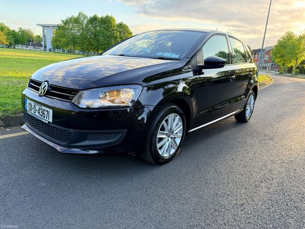 Volkswagen Polo Hatchback, Petrol, 2013, Black