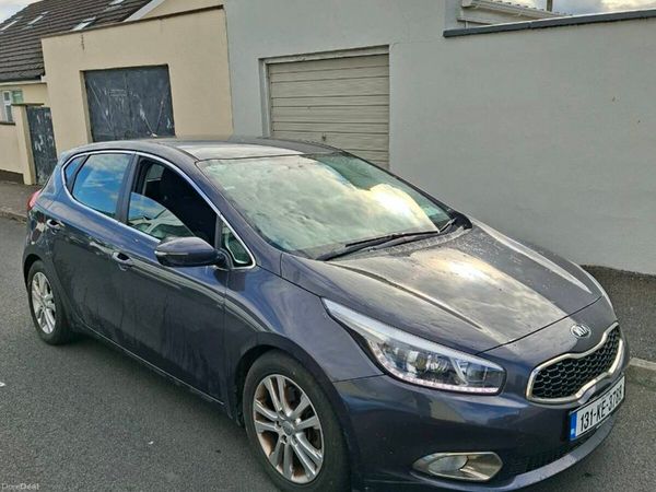 Kia Ceed Hatchback, Diesel, 2013, Silver